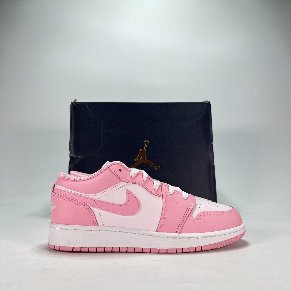 Nike Air Jordan 1 Low Medium Soft Pink White Sneakers 553560-614 Youth Size 4.5